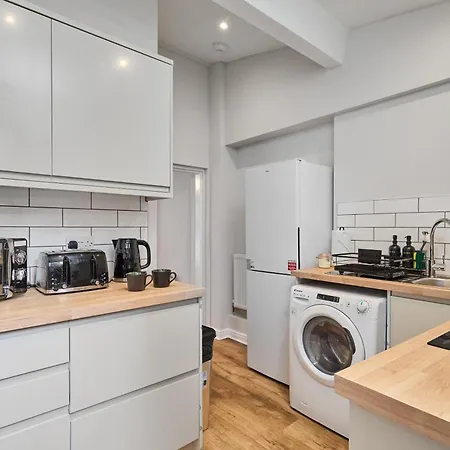 Cosy Two Bed House Holiday home *