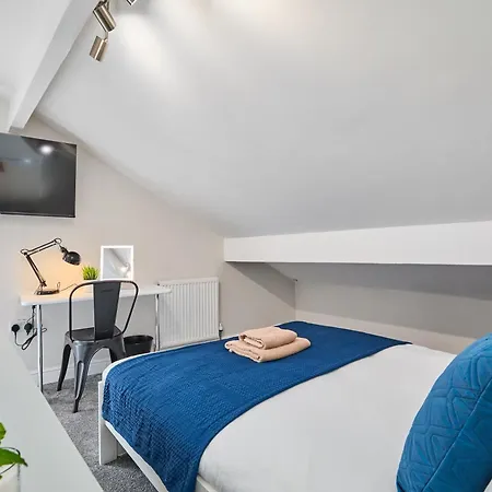 Cosy Two Bed House Holiday home *